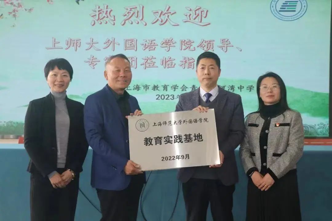 1030_125917_641.jpg 1030_125917_641.jpg