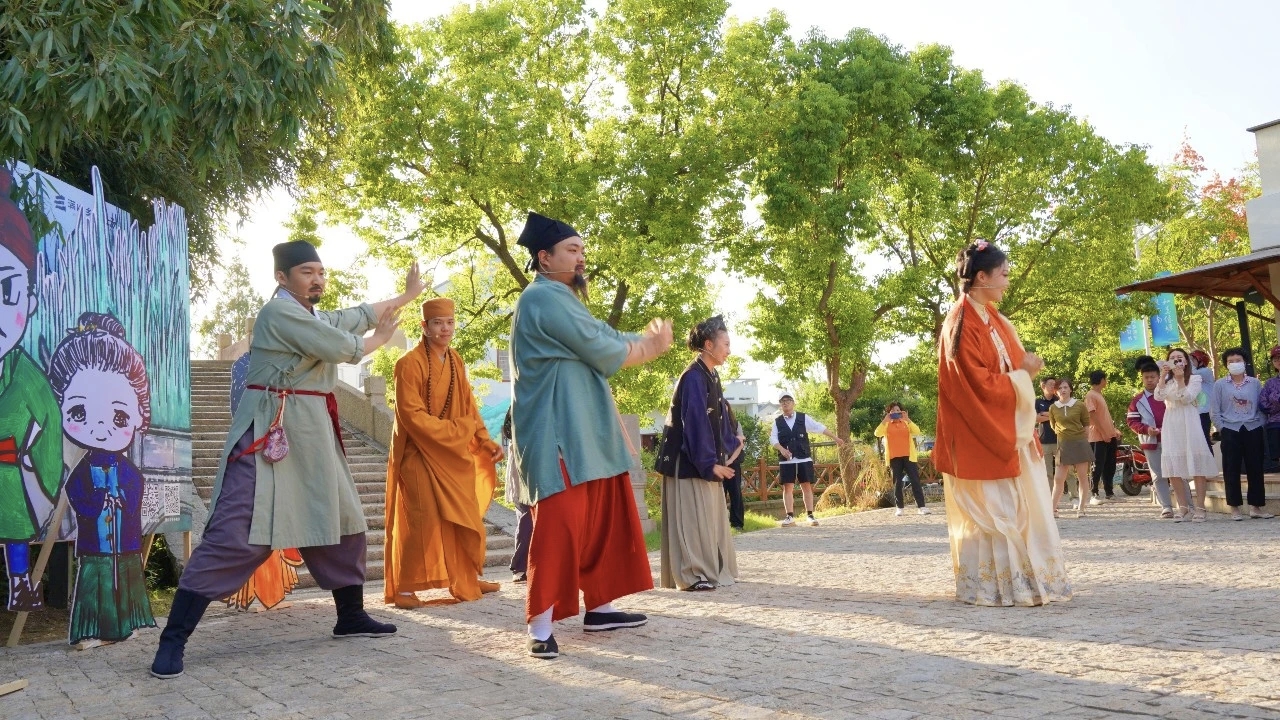 1010_093602_646.jpg 1010_093602_646.jpg