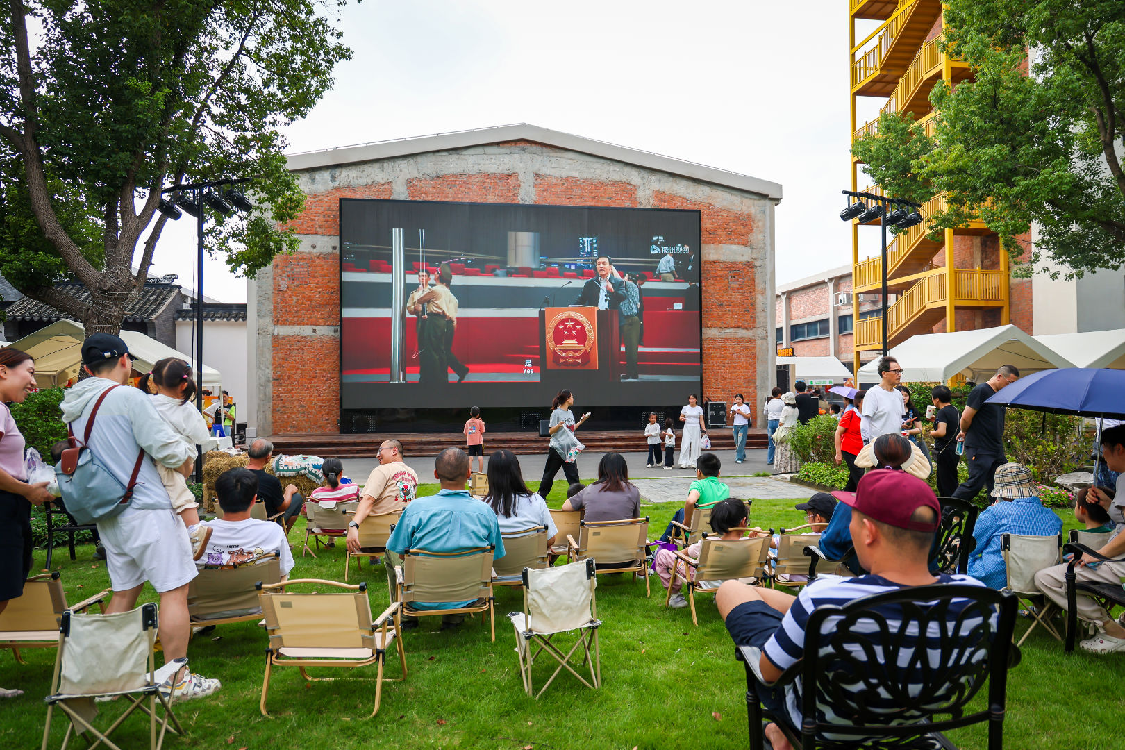 1010_093640_803.jpg 1010_093640_803.jpg