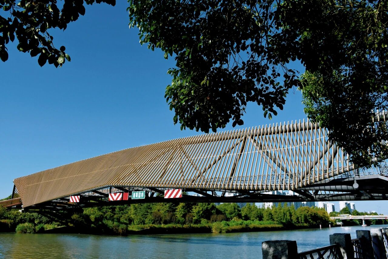 1014_144213_776.jpg 1014_144213_776.jpg