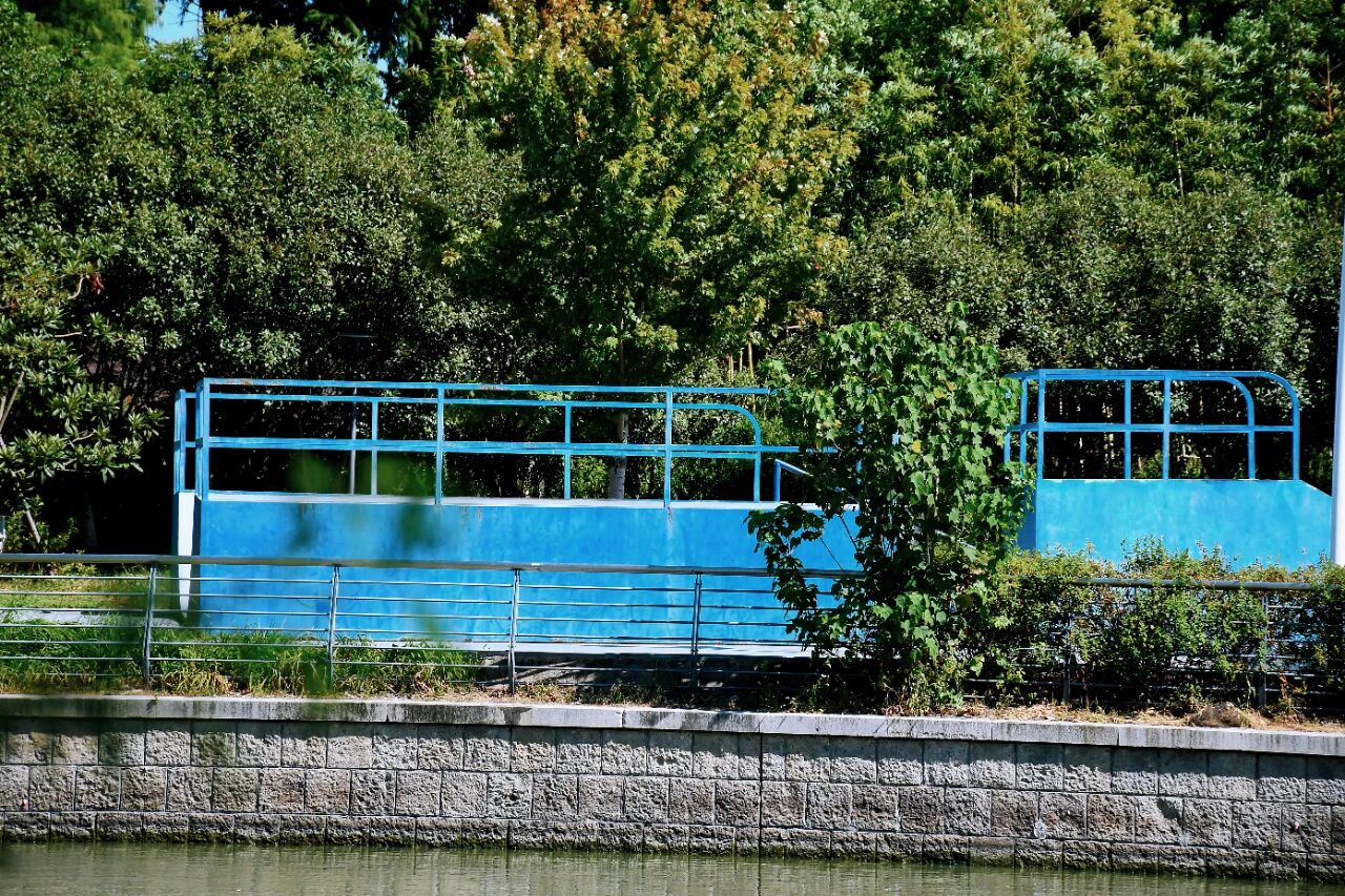 1014_144214_460.jpg 1014_144214_460.jpg