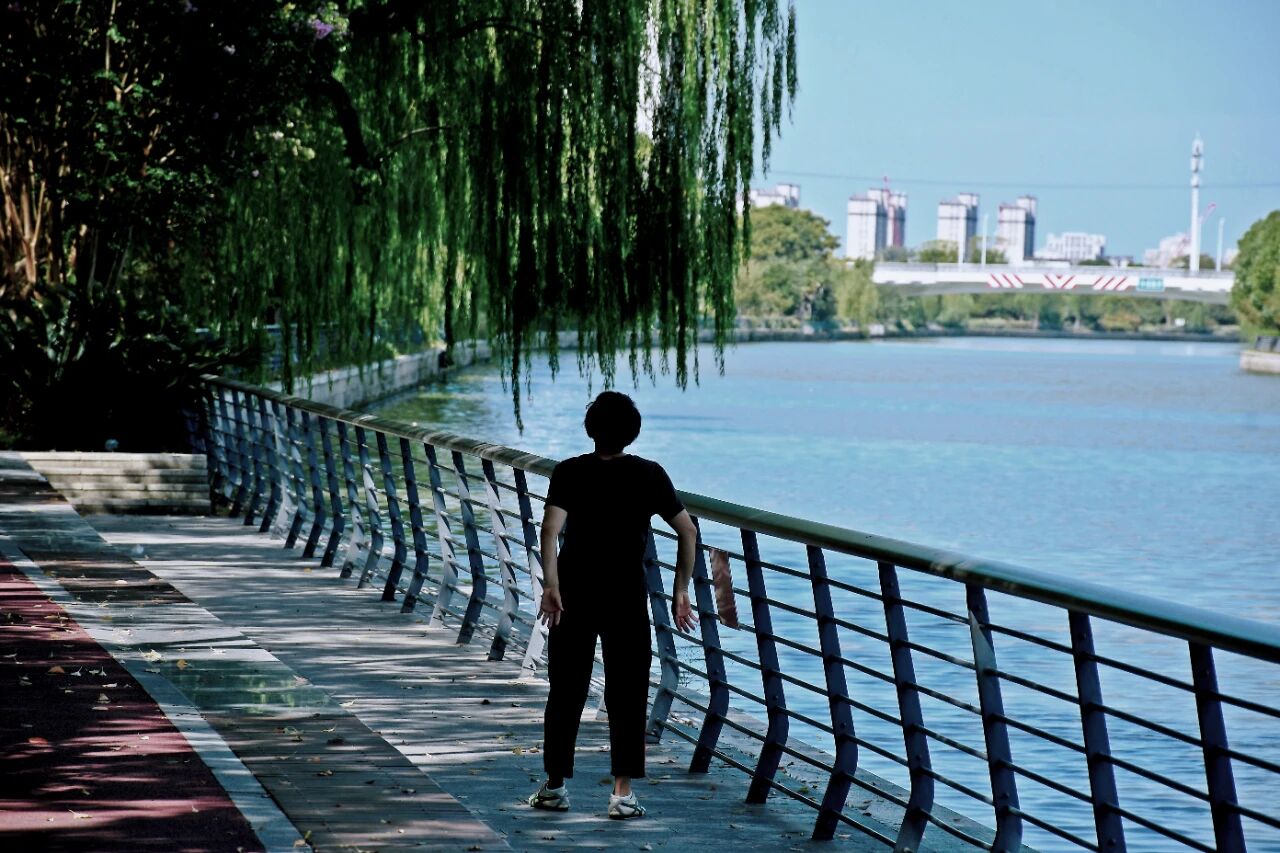 1014_144214_589.jpg 1014_144214_589.jpg