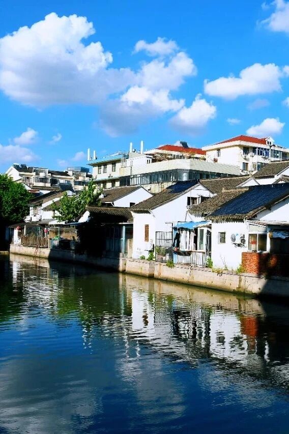 1014_144215_166.jpg 1014_144215_166.jpg