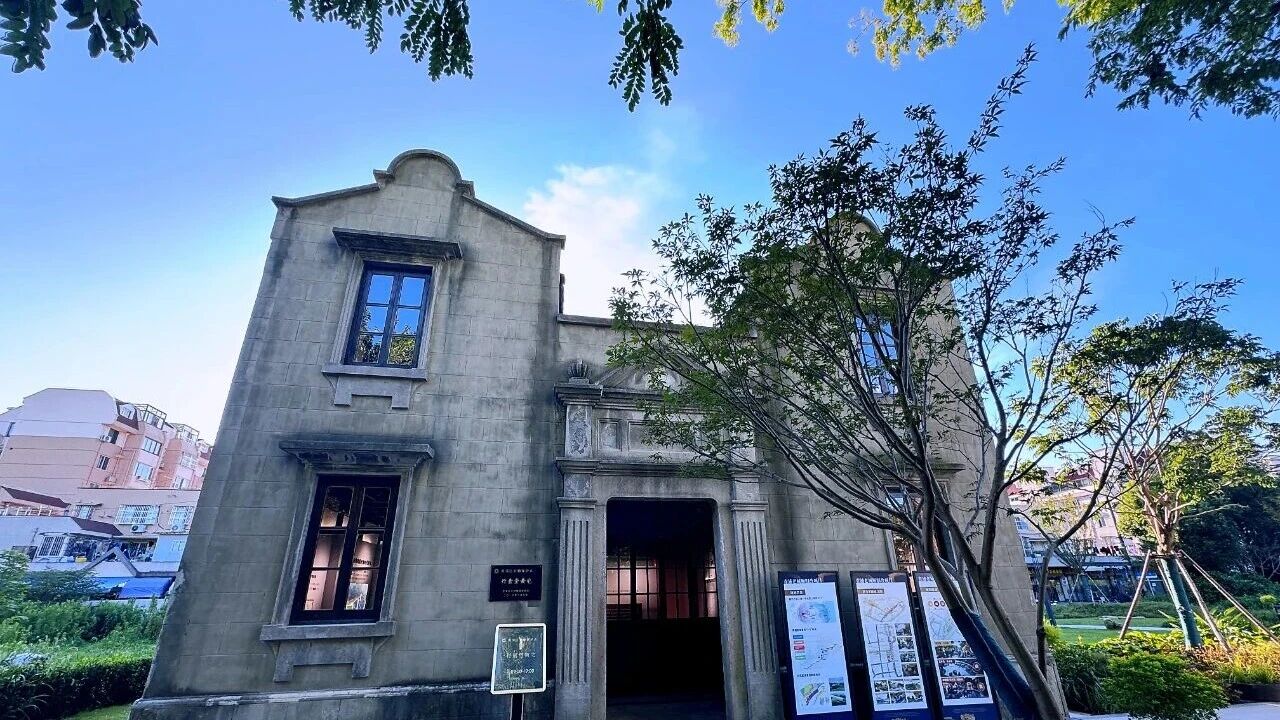 1014_144215_916.jpg 1014_144215_916.jpg