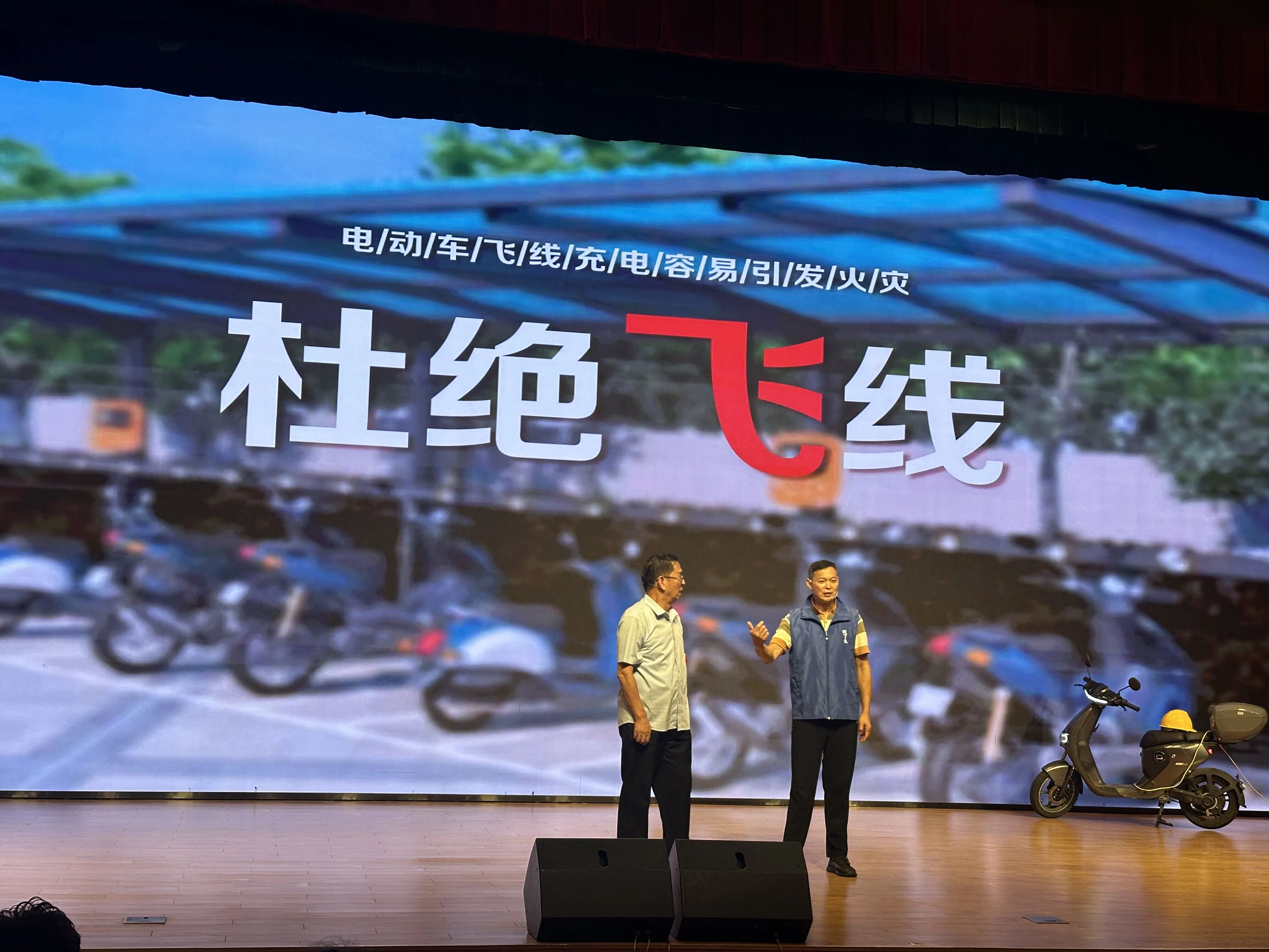 1016_123944_907.jpg 1016_123944_907.jpg