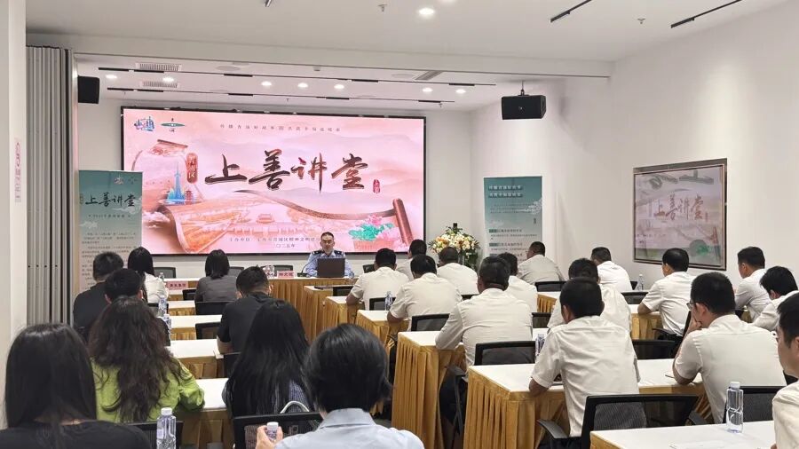 1027_124505_414.jpg 1027_124505_414.jpg