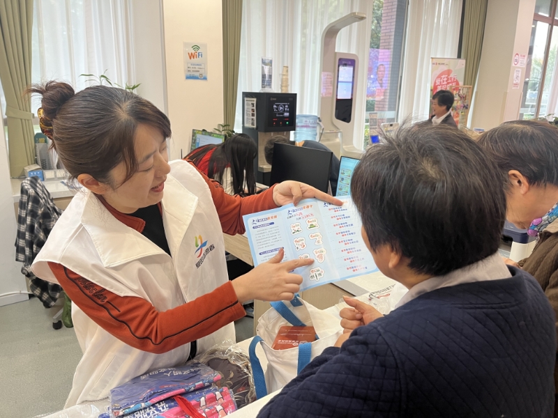 1031_135930_526.jpg 1031_135930_526.jpg