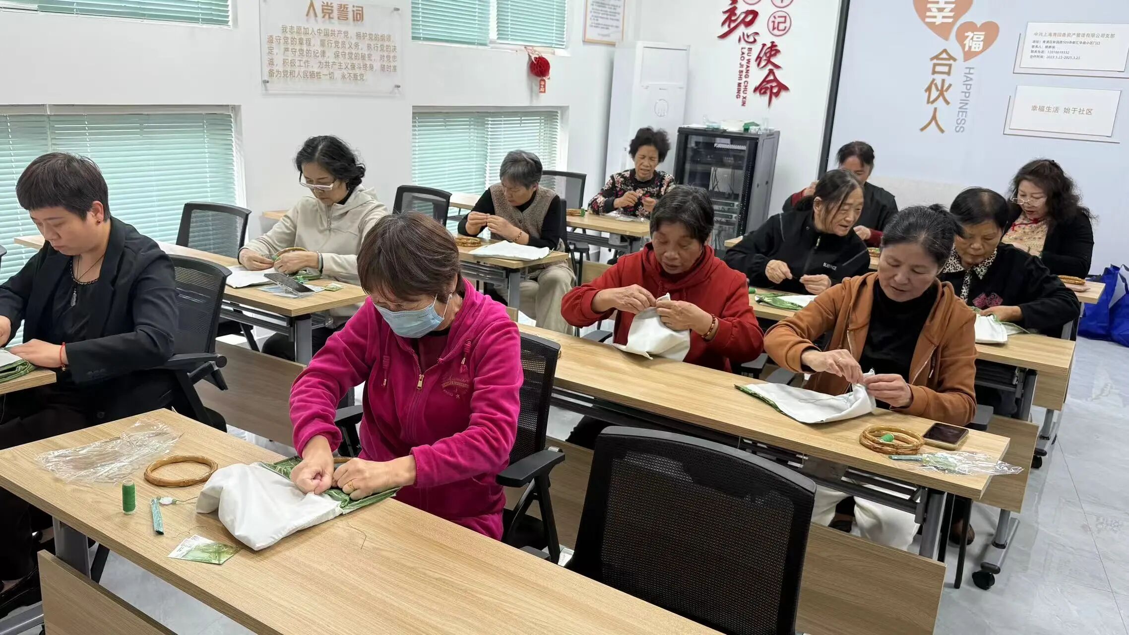 1110_090720_744.jpg 1110_090720_744.jpg