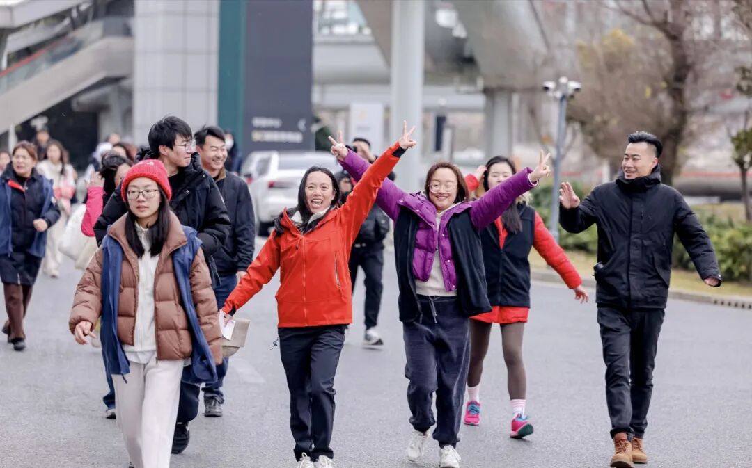 0105_142328_362.jpg 0105_142328_362.jpg