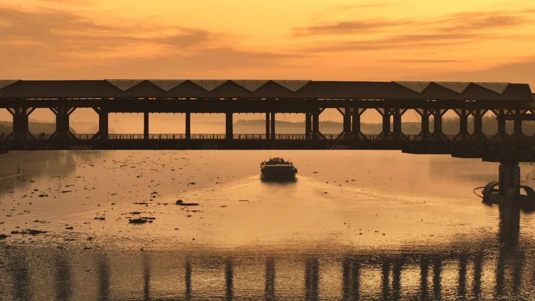 0108_155330_550.jpg 0108_155330_550.jpg