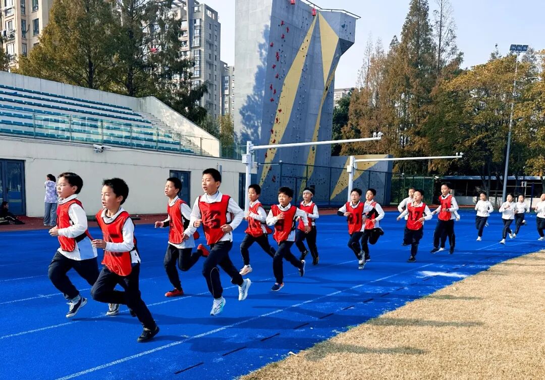 0205_104932_391.jpg 0205_104932_391.jpg